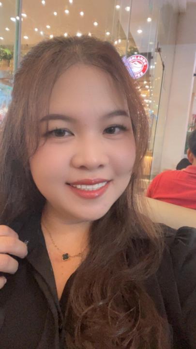 Hằng Trần