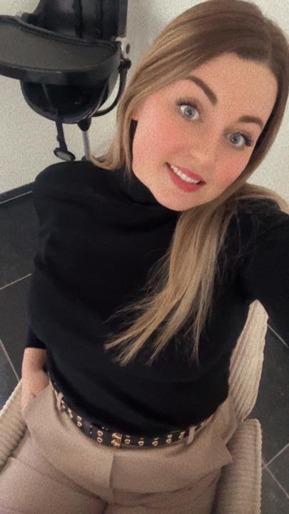 Romy Van den dungen