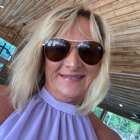 Lori Askew