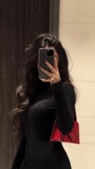 Emmanuelle Flores