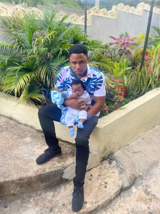 Amoya Brown