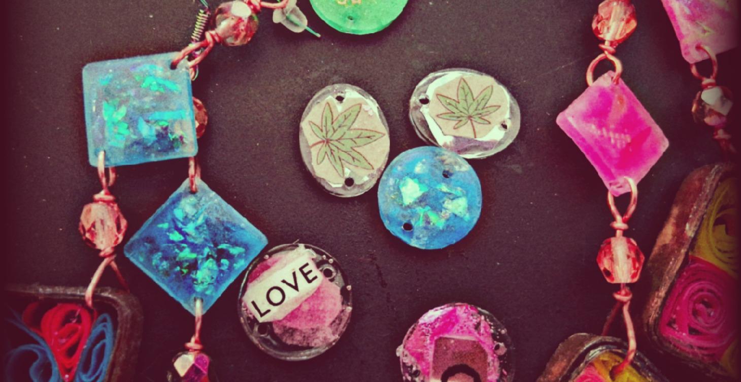 How-to Create Customized Resin Jewelry Components