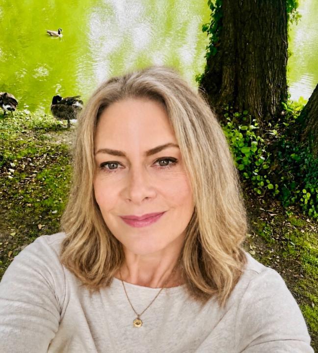 Clare Hitchcock