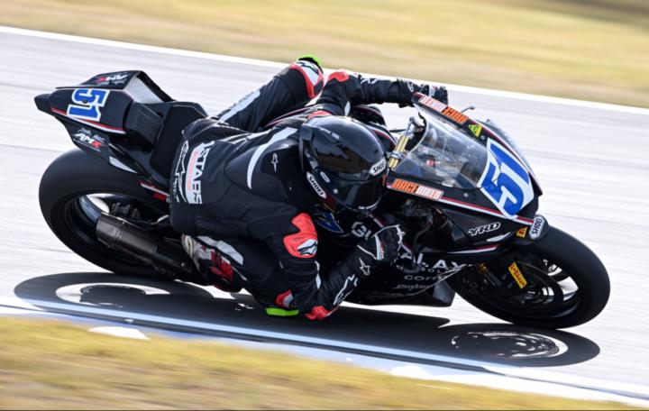 Welcome! Introduce yourself + show us your bike🎉🏍️