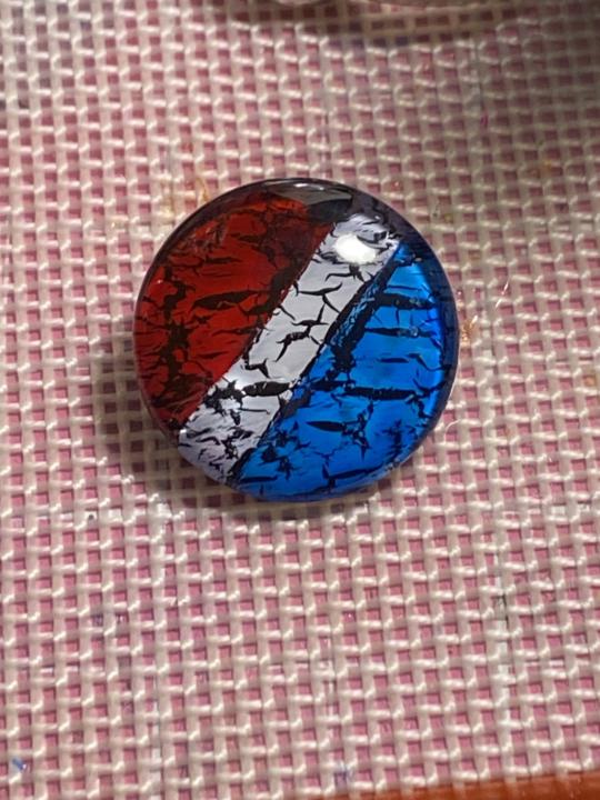25mm red white blue shatter glass cabochon 