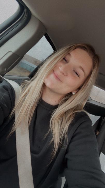 Halle Plumbtree