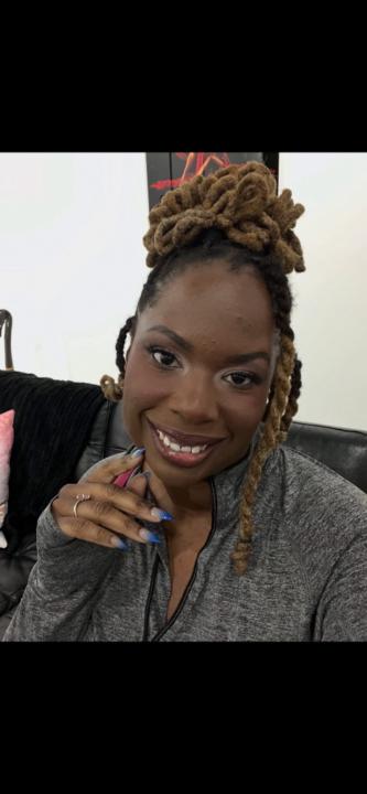Aupenda Simmons