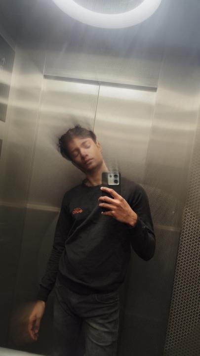 𝐏𝐢𝐲𝐮𝐬𝐡 𝐍𝐚𝐢𝐤