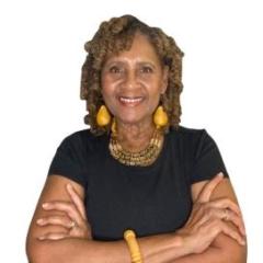 Etrulia Lee