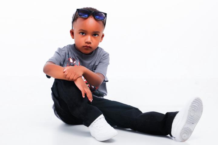 Saks Simon