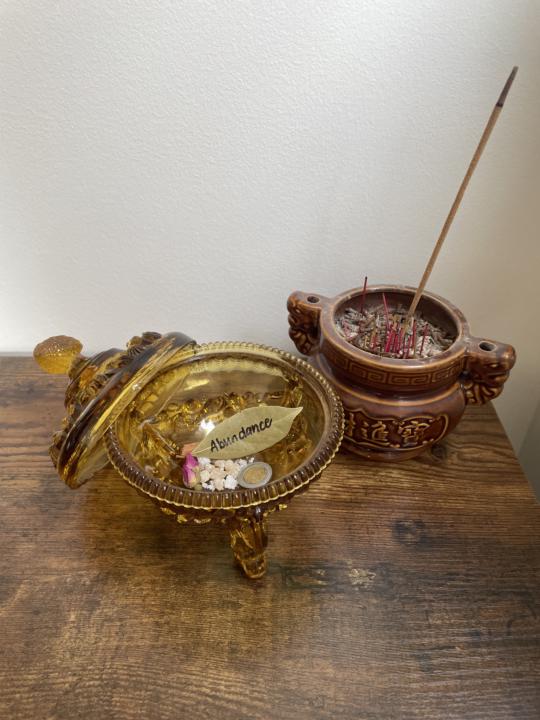 Money altar