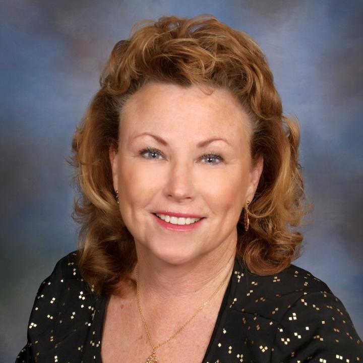 Kim DeBroux