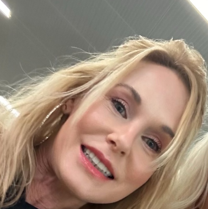 Alli Fierro