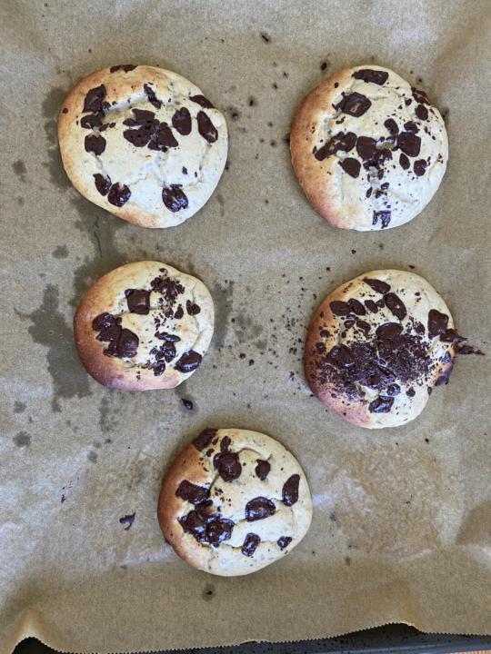 Another day another batch of cookies 😍