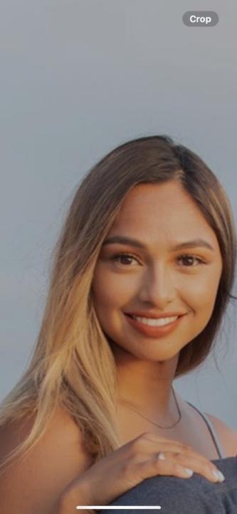 Aimee Flores