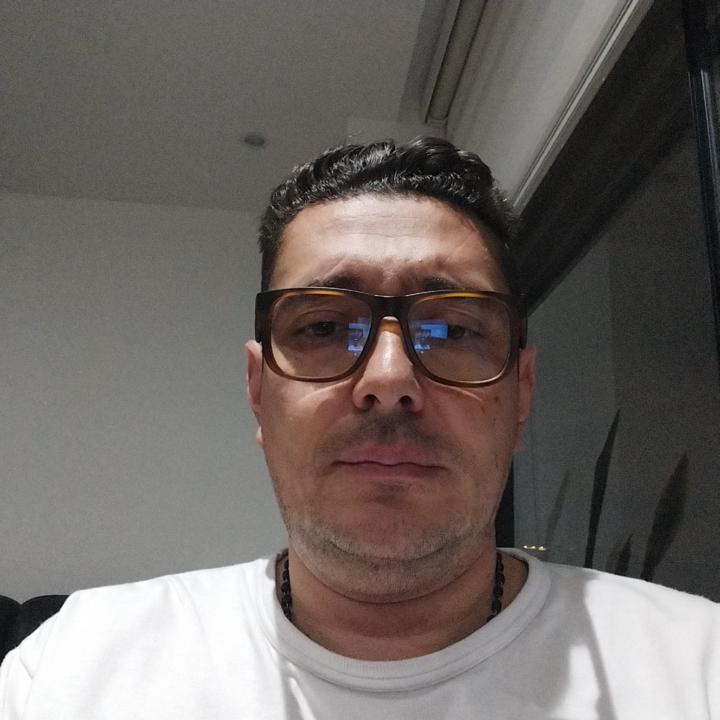 Julian Mauricio Angel González