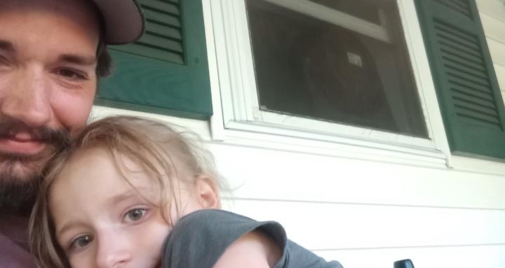 Single dads helping other dads