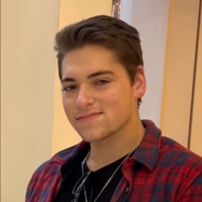 Cole DeChellis