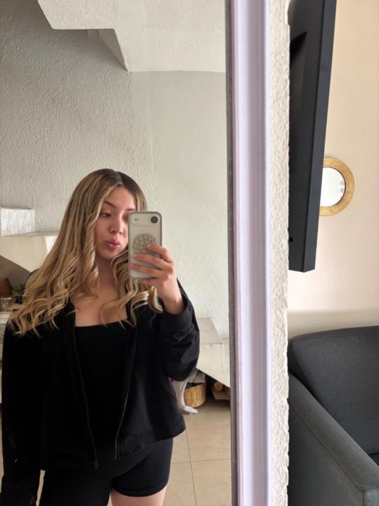 Perla Karen
