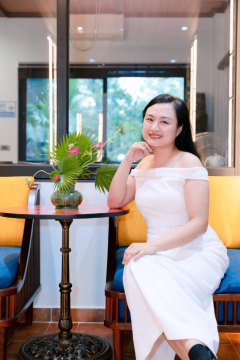 Hằng Nguyễn Tola