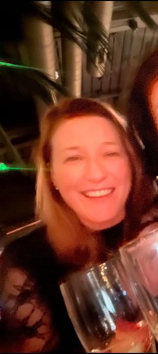 Laura Mills