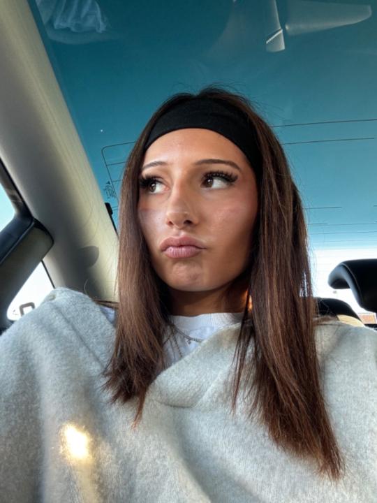 Kyra Barboutis