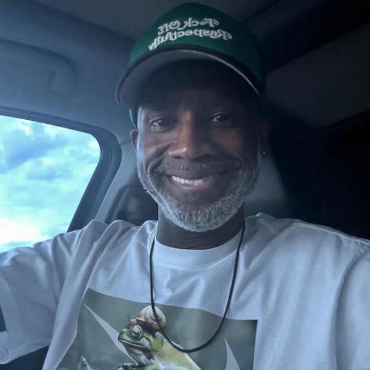 Cardell Holmes