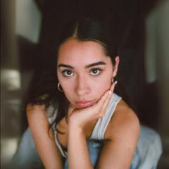 Andrea Flores