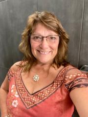 Beth Hollis