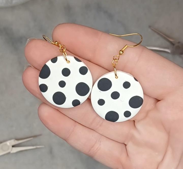 Lesson 1 Polka-dot Earrings