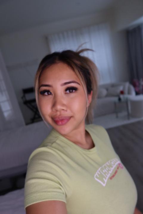 Carolyn Meas