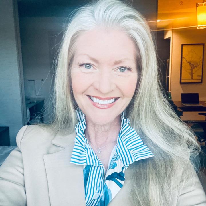 Lisa Knight