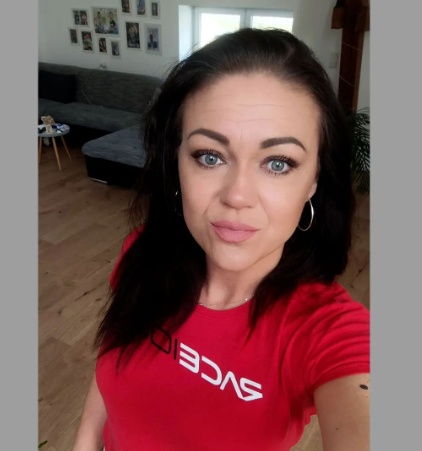 Katie B