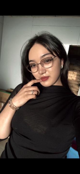 Dinara T