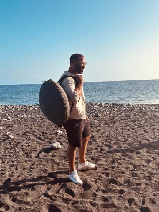 Louis Handpan