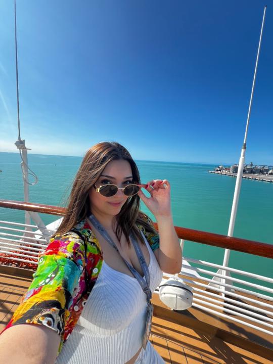 Katya Lozano