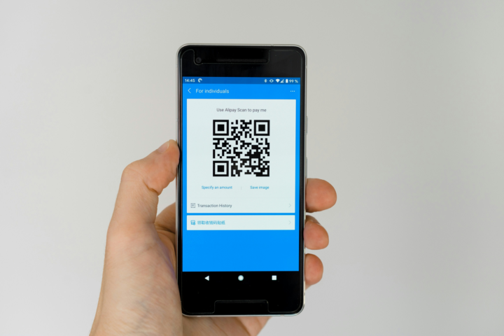 Google Tests QR Code Feature in Business Profile Management