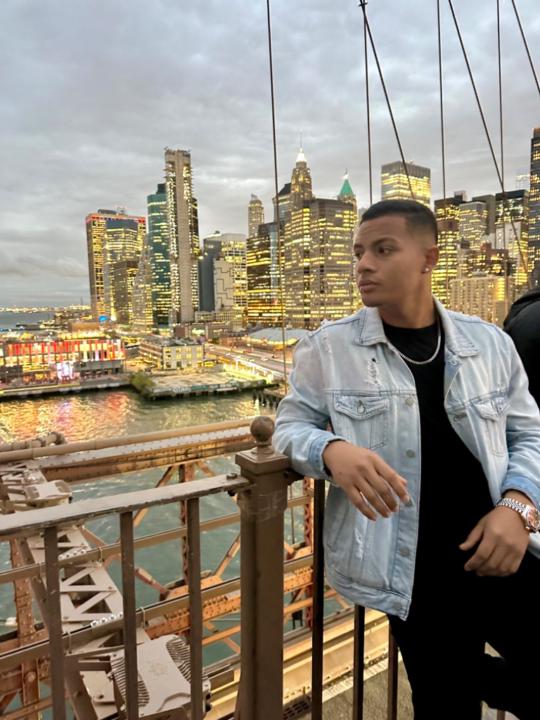 Bayron Castro
