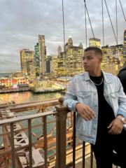 Bayron Castro