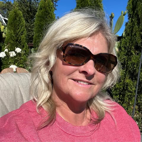 Sally Veliquette