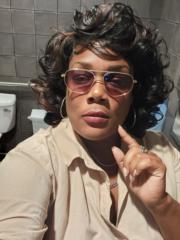 Marcia E