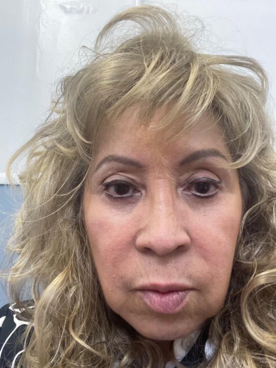 Elvia Mora