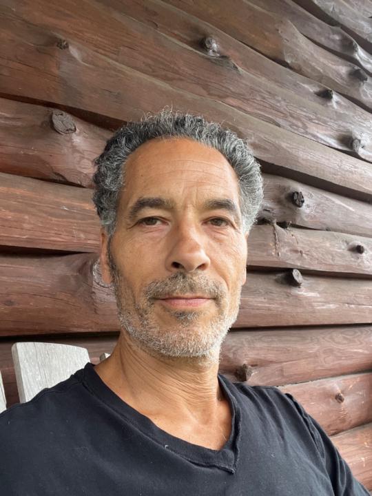 David R Santoro