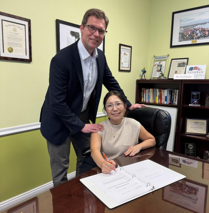 Introducing Salta & Andy Holmes - The New Owners of Big Frog Frankfort, IL