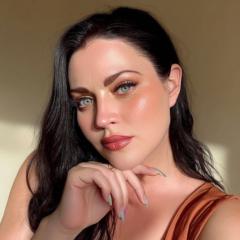 Xandra M