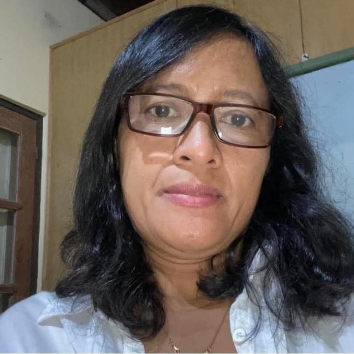 Agnes Tri