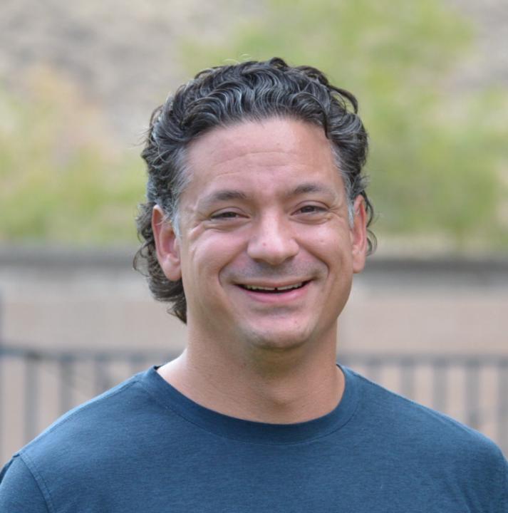 Henry Hernandez