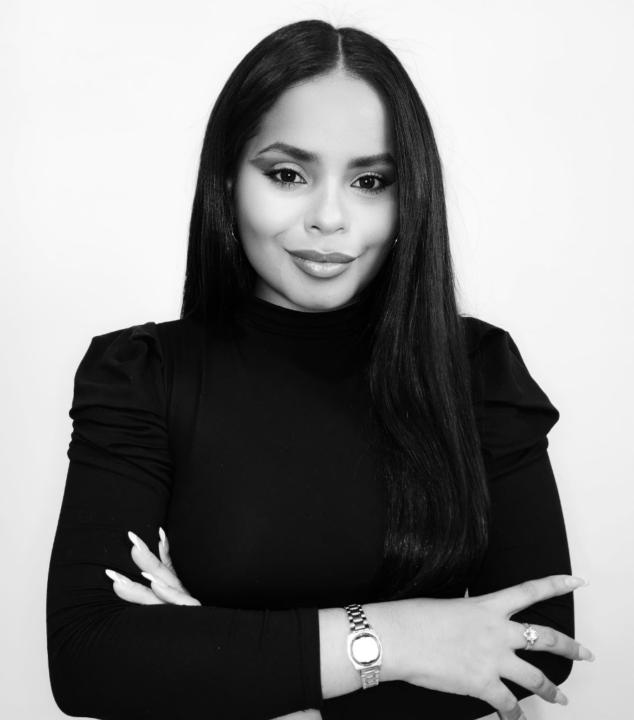 Adriana Muñoz
