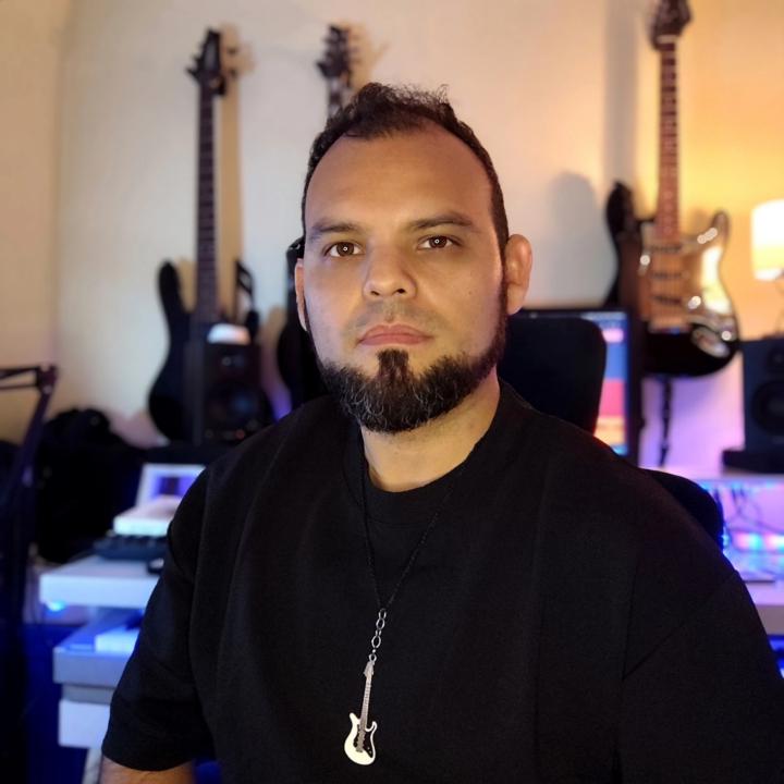 Moises Contreras