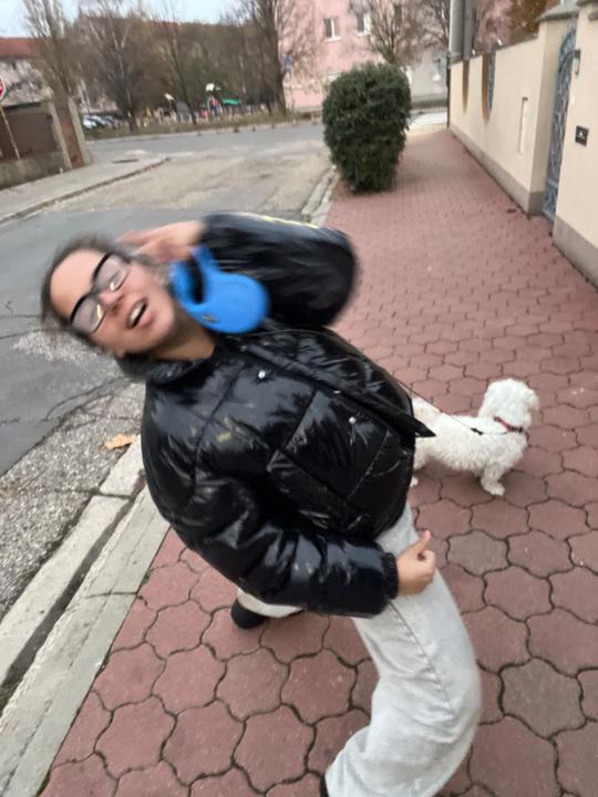 Virág Vivien Farkas